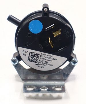 Goodman B1370176 Pressure Switch -.47 inch NO